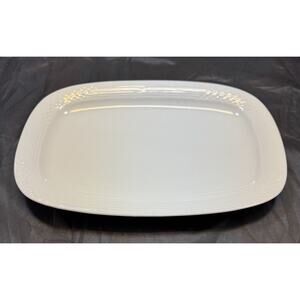 VTG Lynn's China Palace Solitas 14" Oval Serving Platter White Embossed Scale